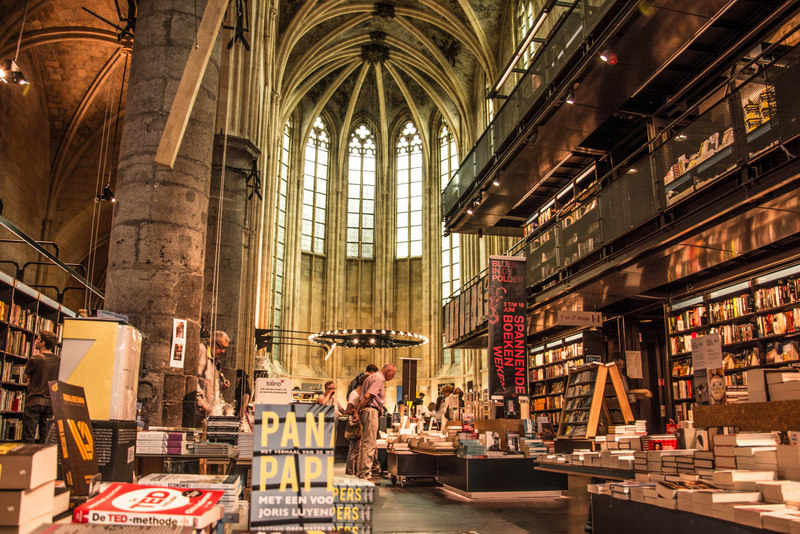 Boekhandel Dominicanen kníhkupectvo v Maastrichte kostol